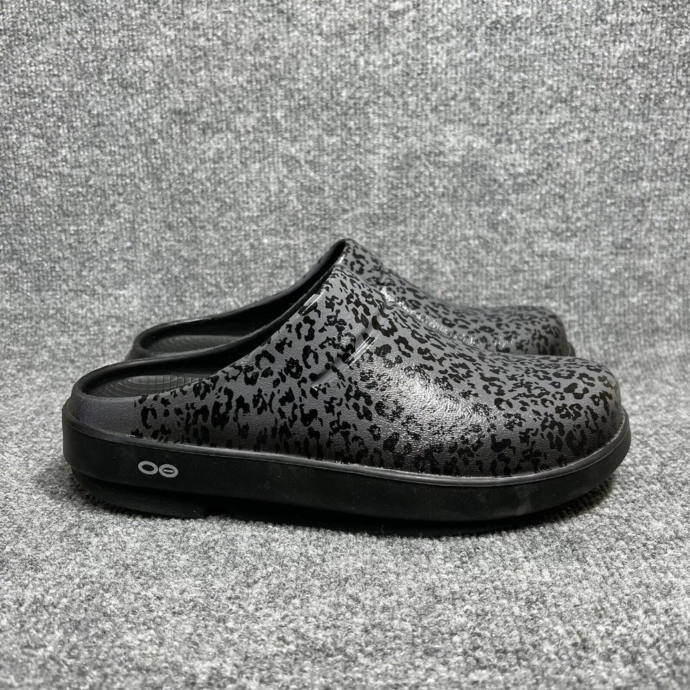 Oofos OOcloog Shoes Womens 9 Gray Black Cheetah Print Recovery Comfort Clogs